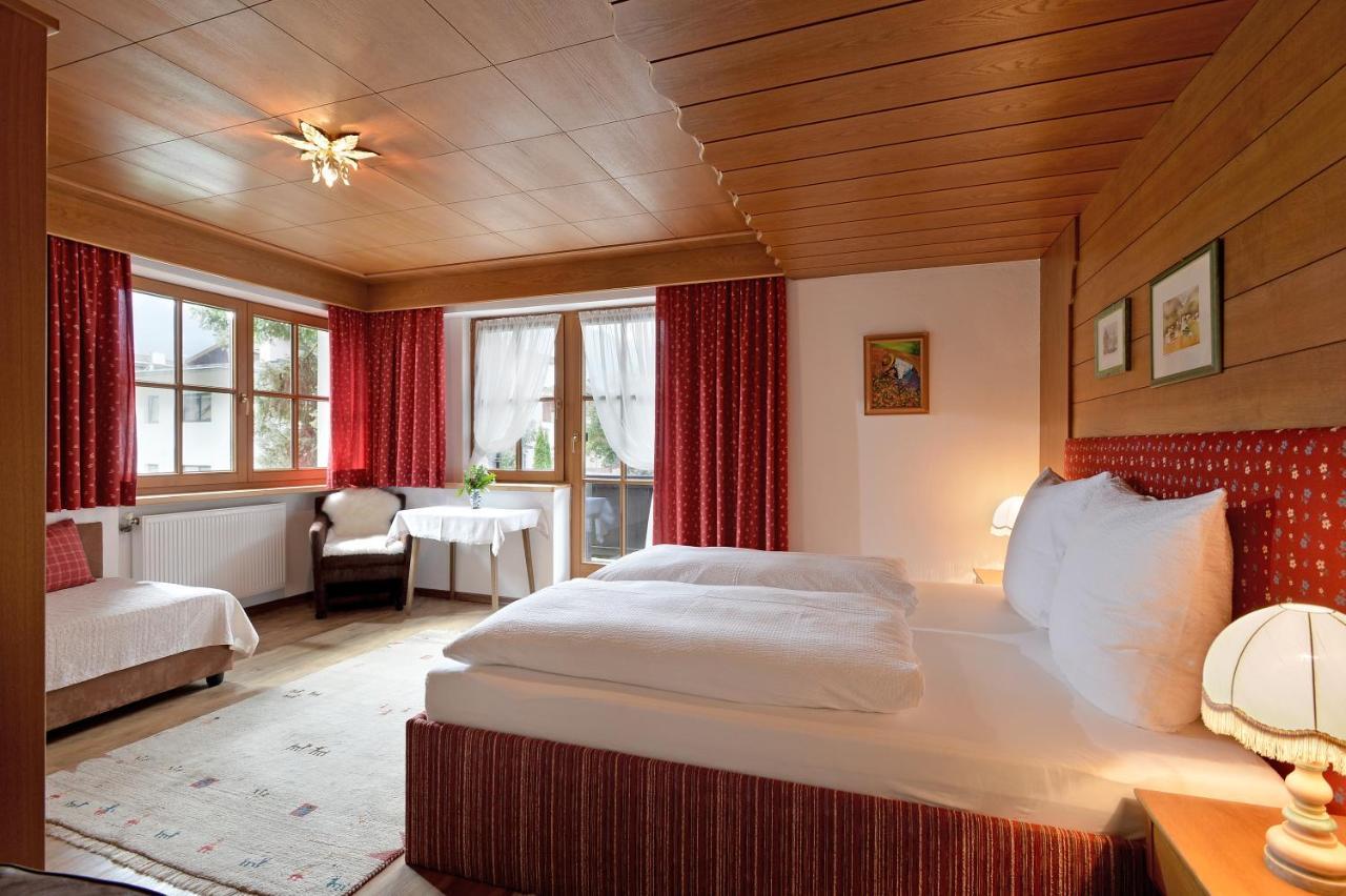 Ferienwohnungen Kircher Mayrhofen Zimmer foto